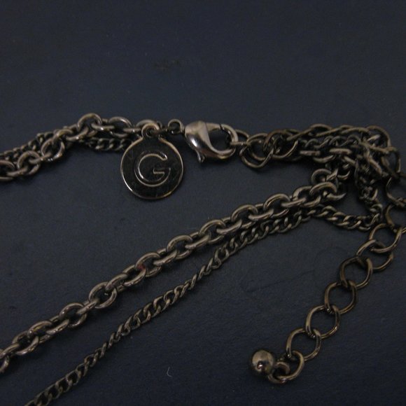 NWOT Guess rhinestone chain statement necklace - Picture 4 of 4